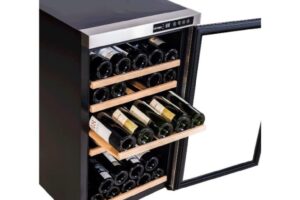 Tủ rượu vang Kadeka KA-39WR
