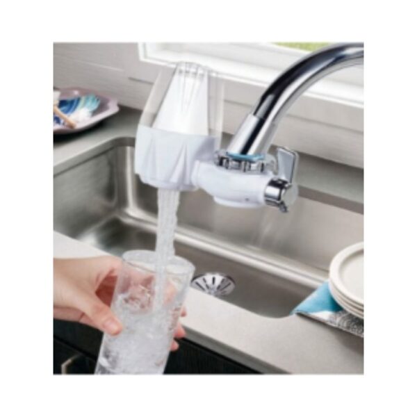 Hình ảnh thực tế bộ lọc nước thông minh lắp tại vòi BossEU BS150L