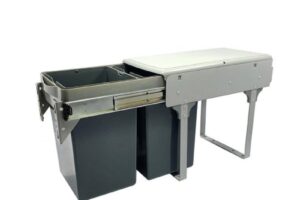 Hình ảnh thực tế thùng rác đôi âm tủ gắn cánh BossEU BS1300R