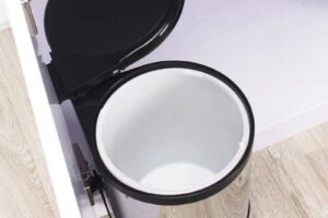 Hình ảnh thùng rác tròn gắn cánh tủ bếp BossEU BS114R