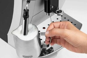 Ảnh máy pha cafe tự động DeLonghi ECAM22.110.SB Magnifica S