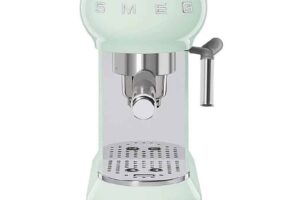 Máy pha cafe màu lục Smeg ECF01PGEU 535.43.651