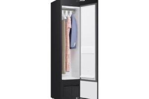hinh anh tu cham soc quan ao thong minh samsung df18cb8600ersv
